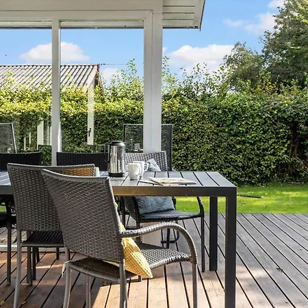 Sj215-bjert-binderup-strandpark-6 *