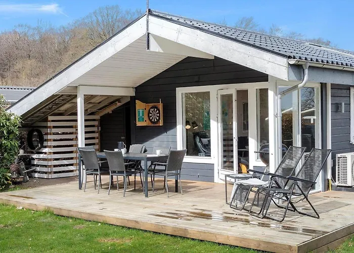 Sj215-bjert-binderup-strandpark-6